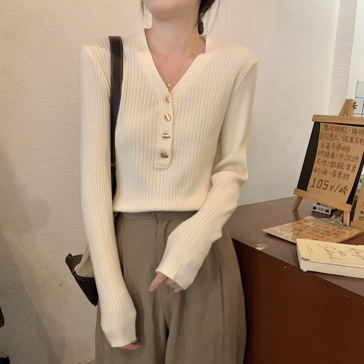 Gentle V-neck Knitted Bottoming Shirt French Style High Sense